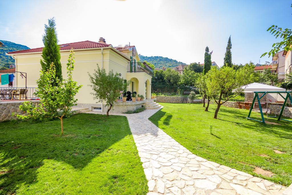 Apartment Barbina Kastelina Sveti Juraj Exterior foto